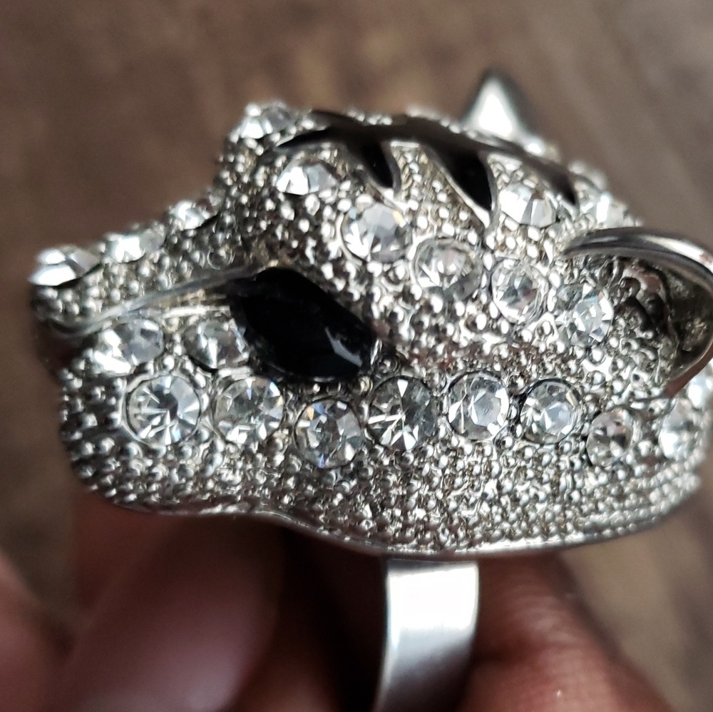 Adjustable leopard ring silver